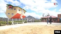 La Casa al Revés, una atracción en Colombia que desafía la gravedad y el sentido