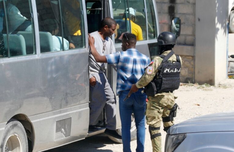 Haití interroga a exlíder rebelde Guy Philippe tras repatriación desde EEUU