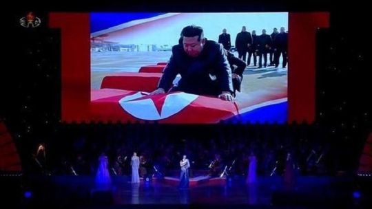 Corea del Norte mostró al lider Kim Jong-un con los ataúdes de los soldados que murieron en Ucrania