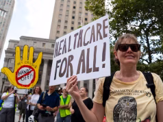 Cada vez más adultos mayores en EE. UU. mueren sin recibir atención médica, según estudio