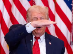 El imperio sin máscara