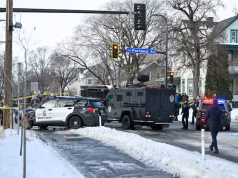 ¿Qué pasa en Mineápolis? Agente de migración mató a tiros a una mujer: Trump lo defiende