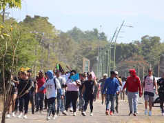 EE. UU. aumentará a USD 2.600 el pago para que los migrantes se autodeporten