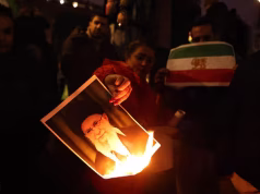 Irán lleva más de 100 horas sin internet, pero las protestas siguen, ¿qué viene?