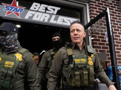 Se jubila Gregory Bovino, quien dirigió agresivas redadas migratorias en Estados Unidos, tras defender los tiroteos contra ciudadanos estadounidenses