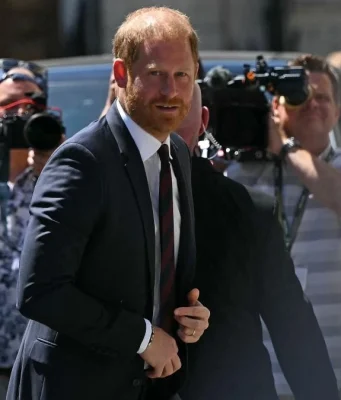 El príncipe Enrique y el cantante Elton John perdieron su demanda por vulneración de su vida privada contra el Daily Mail